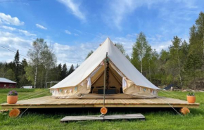 Yogalåva Glamping